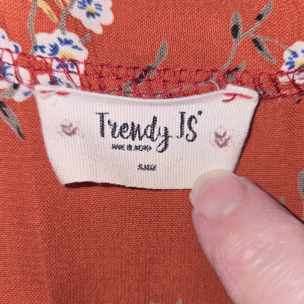 Trendy J's Women's XL Floral Ruffle Sleeve Top - Orange - Picture 4 of 11